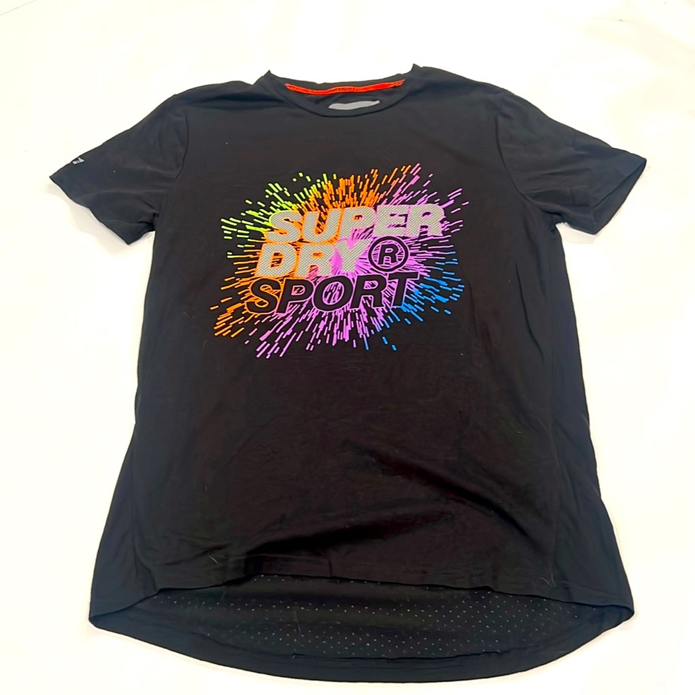Superdry sport tee size large